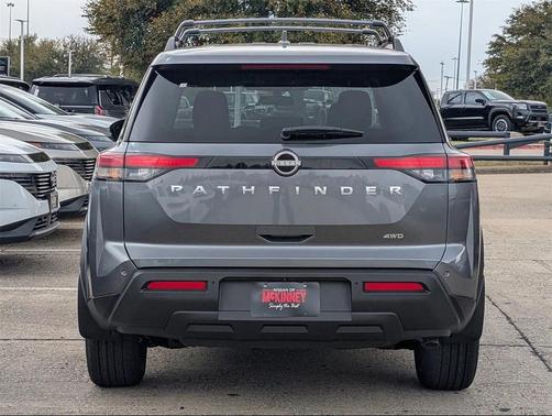 2025 Nissan Pathfinder SV 4WD