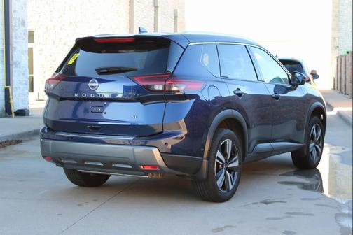 2024 Nissan Rogue SL