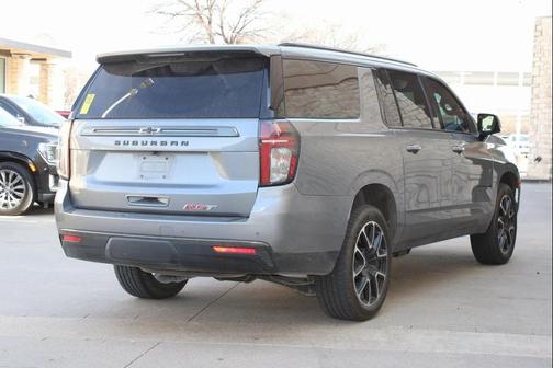 2022 Chevrolet Suburban RST