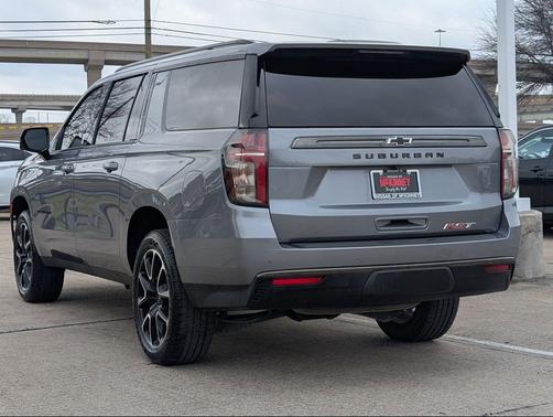 Satin Steel Metallic 2022 Chevrolet Suburban RST