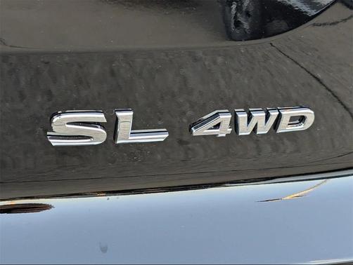 2025 Nissan Pathfinder SL 4WD