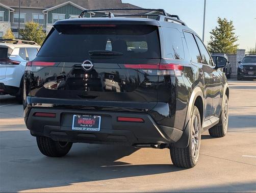 2025 Nissan Pathfinder SV FWD