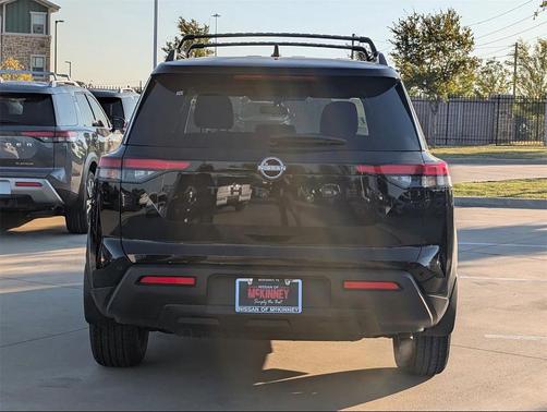 2025 Nissan Pathfinder SV FWD