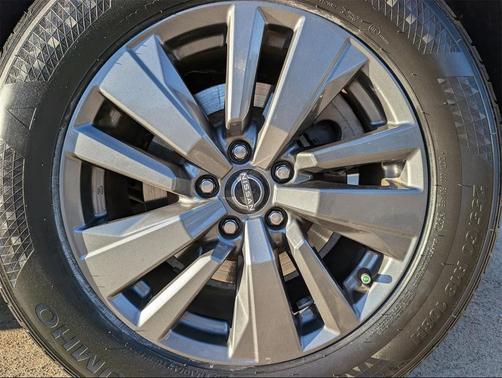 2023 Nissan Pathfinder SV FWD