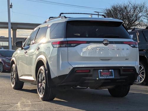 2023 Nissan Pathfinder SV FWD