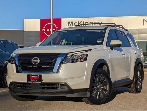 2023 Nissan Pathfinder SV FWD