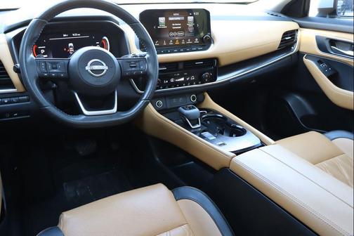 Pearl White Tricoat 2023 Nissan Rogue Platinum