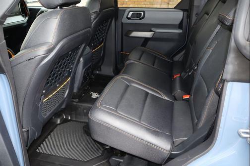 Azure Gray Metallic Tri-Coat 2023 Ford Bronco Badlands