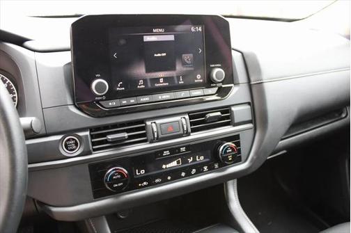 2024 Nissan Pathfinder S FWD