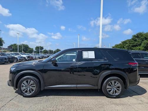 2024 Nissan Pathfinder S FWD