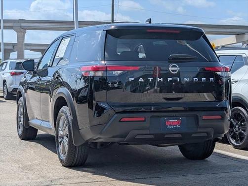 2024 Nissan Pathfinder S FWD