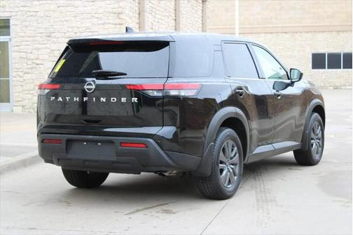2024 Nissan Pathfinder S FWD