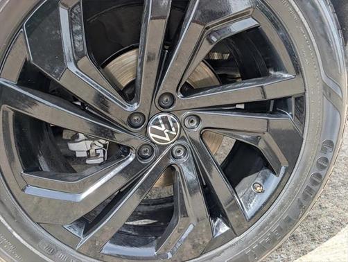 2022 Volkswagen Atlas 2.0T SE w/Technology