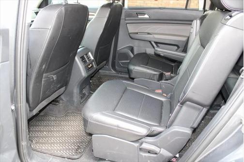 2022 Volkswagen Atlas 2.0T SE w/Technology