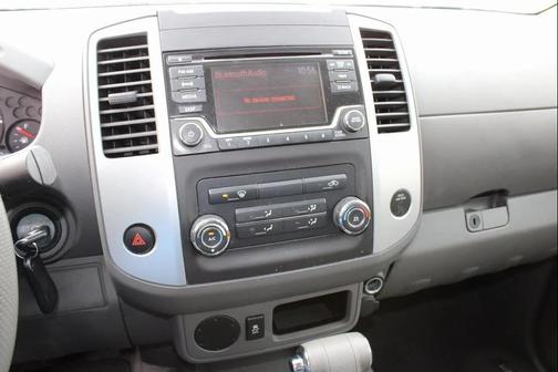 2015 Nissan Frontier SV