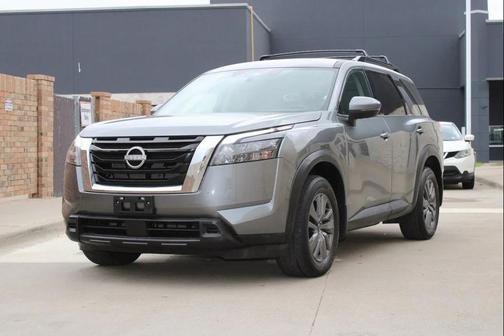 2024 Nissan Pathfinder SV 4WD