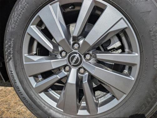 2024 Nissan Pathfinder SV 4WD