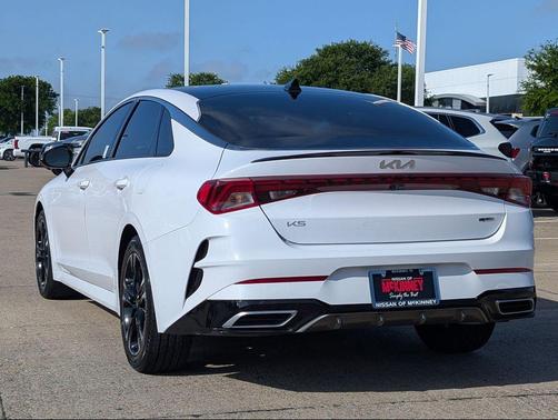 Glacial White Pearl 2023 Kia K5 GT-Line