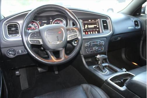 2022 Dodge Charger SXT Plus