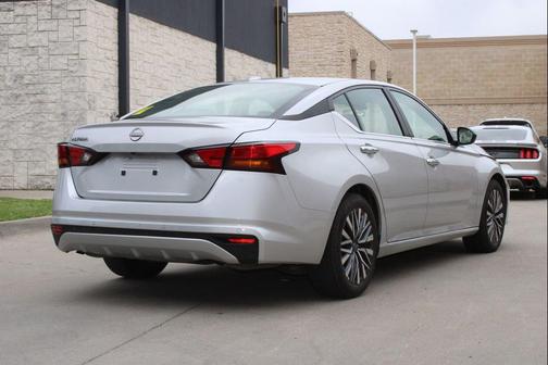 Brilliant Silver 2025 Nissan Altima 2.5 SV