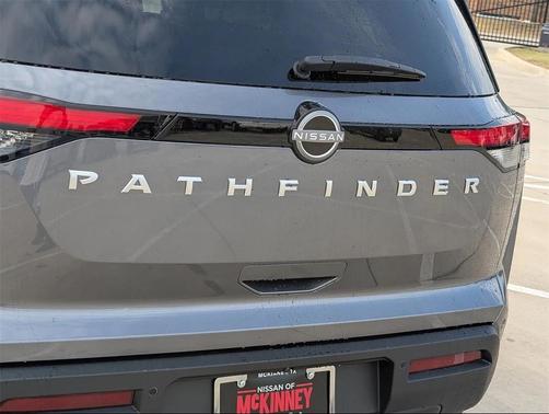 2025 Nissan Pathfinder SV FWD