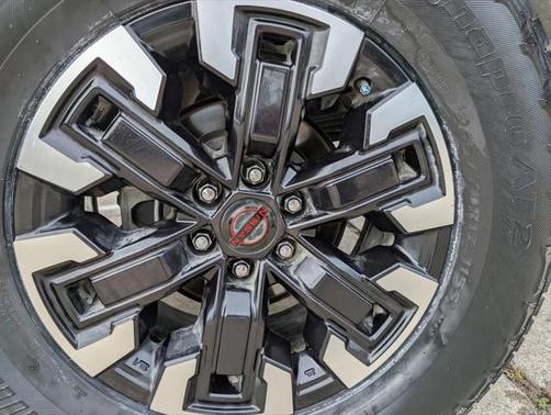 2023 Nissan Frontier PRO-X