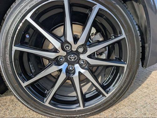 Pavement 2023 Toyota GR86 Base