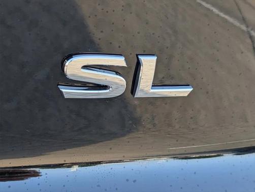 2025 Nissan Pathfinder SL FWD
