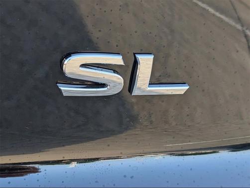 2025 Nissan Pathfinder SL FWD