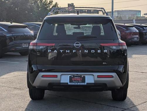 2025 Nissan Pathfinder SL FWD