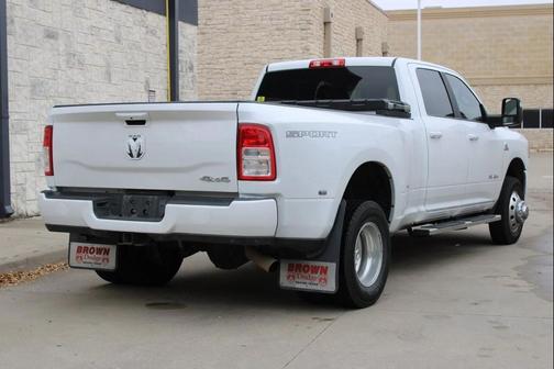 2023 RAM 3500 Big Horn Crew Cab 4x4 8' Box