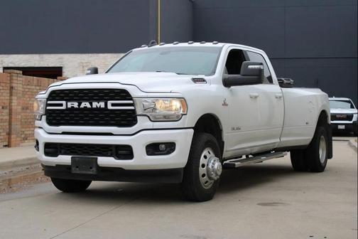 2023 RAM 3500 Big Horn Crew Cab 4x4 8' Box