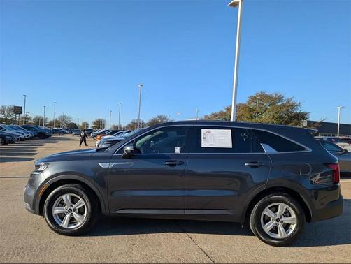 2023 Kia Sorento LX
