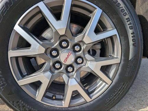 Satin Steel Metallic 2022 GMC Acadia FWD SLE