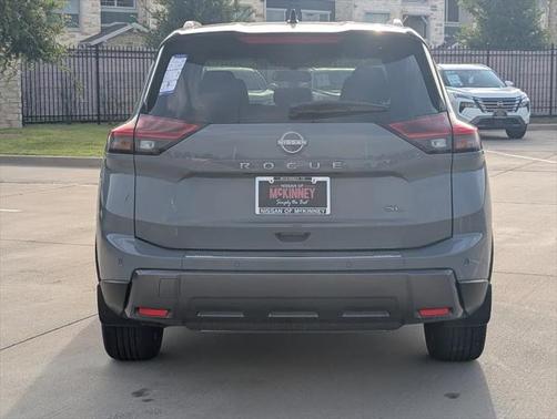 2025 Nissan Rogue SL