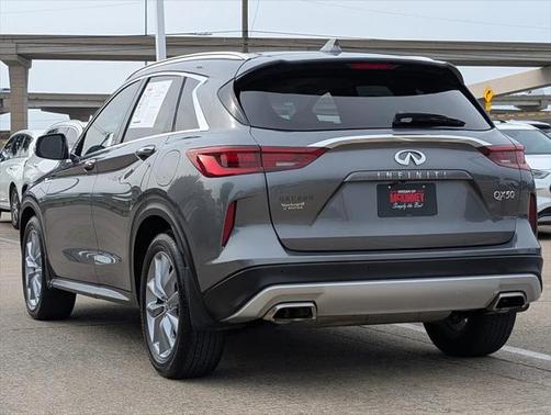 2022 INFINITI QX50 LUXE