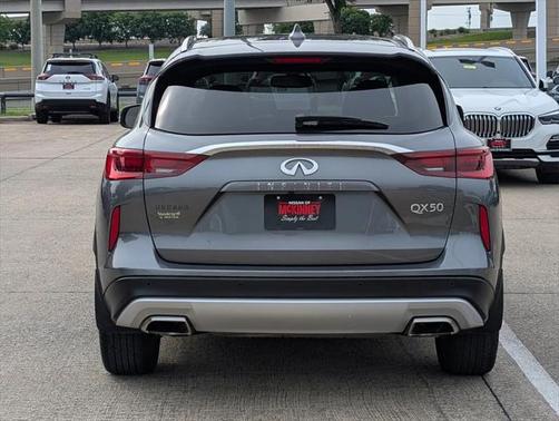 2022 INFINITI QX50 LUXE