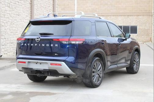 2024 Nissan Pathfinder SL FWD