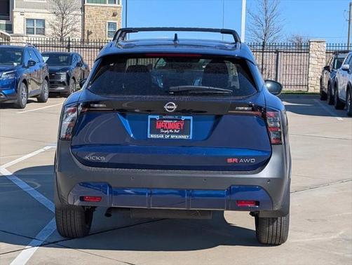 2025 Nissan Kicks SR