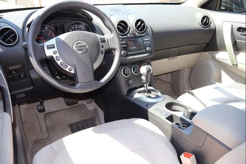 Platinum Graphite 2013 Nissan Rogue SV