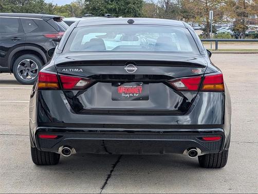 2025 Nissan Altima SR FWD