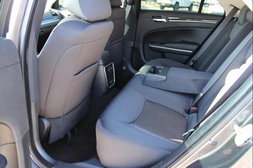 2023 Chrysler 300 Touring