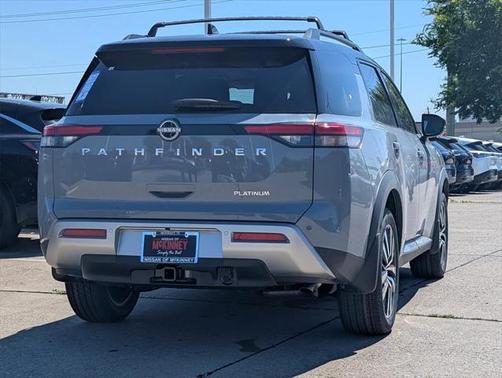 2025 Nissan Pathfinder Platinum FWD