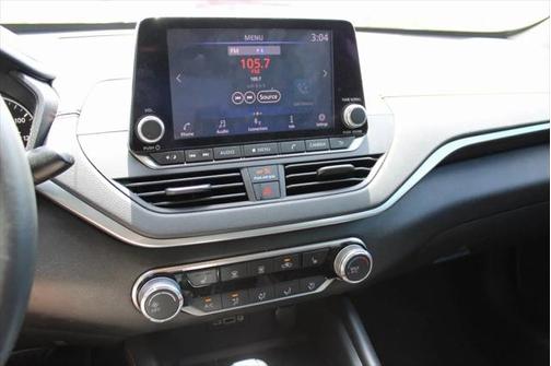 2021 Nissan Altima SR FWD