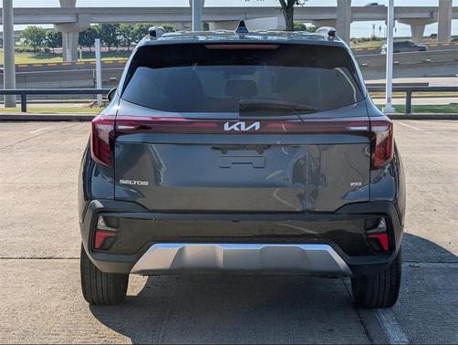 2024 Kia Seltos EX