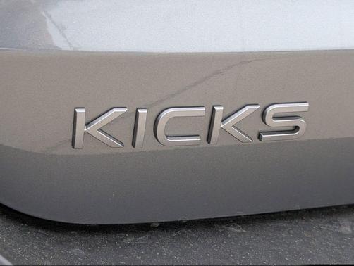 Super Black 2026 Nissan Kicks S