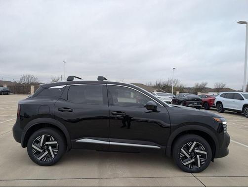 Super Black 2026 Nissan Kicks SV