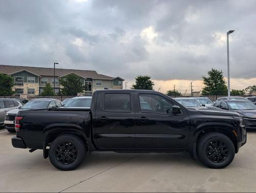 Super Black 2026 Nissan Frontier SV