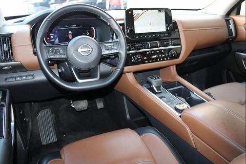 2024 Nissan Pathfinder Platinum 4WD