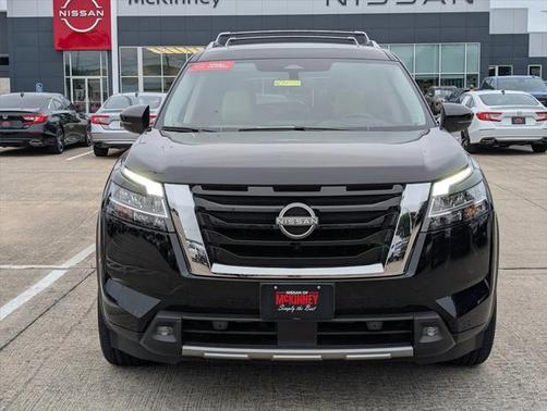 2022 Nissan Pathfinder Platinum 2WD